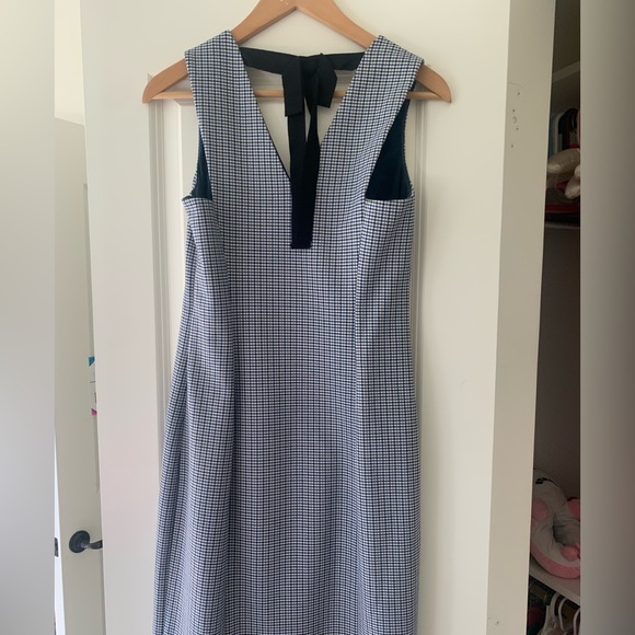 Banana Republic blue/tan houndstooth sleeveless dress w adorable bow detail - Picture 2 of 3